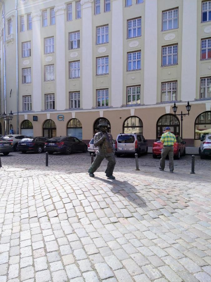 Dictumfactum Old Town - Suur Karja Appartement Tallinn Buitenkant foto